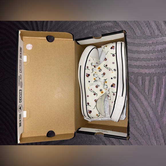Converse All Star Floral Embroidered Low Tops. - Picture 4 of 5